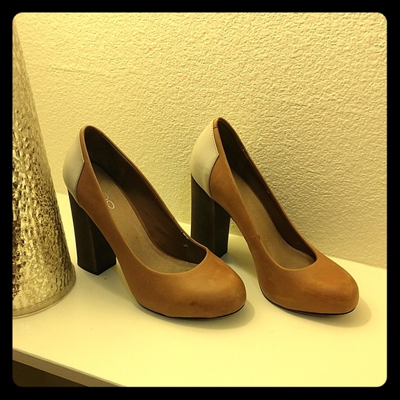 Aldo Shoes - Vintage Style Pumps (ALDO)